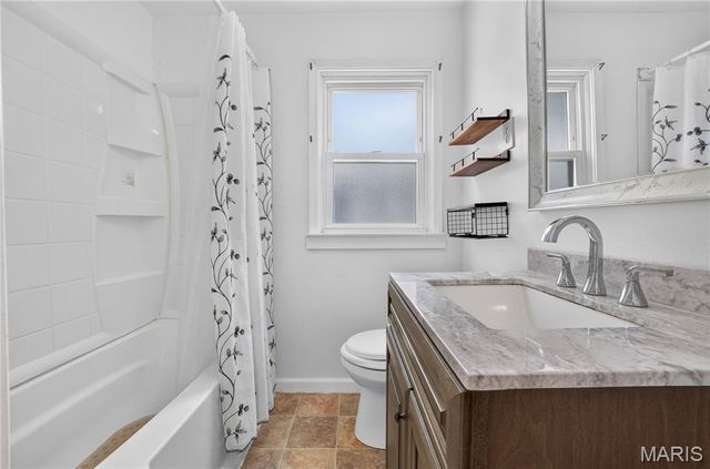 3234 Jasper Park, St Louis, MO 63139