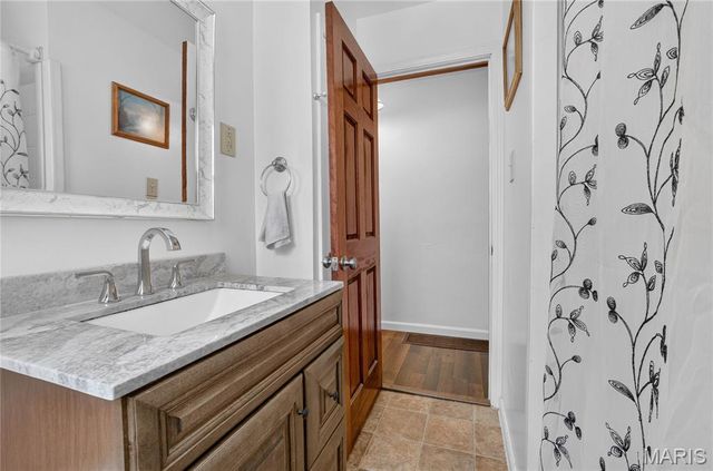 3234 Jasper Park, St Louis, MO 63139