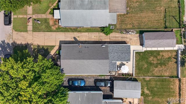 3234 Jasper Park, St Louis, MO 63139