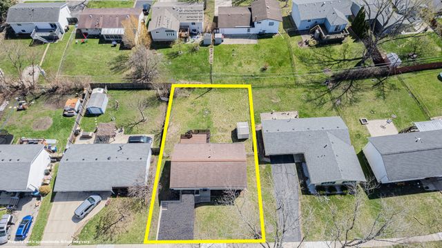 6925 Edgebrook Lane, Hanover Park, IL 60133