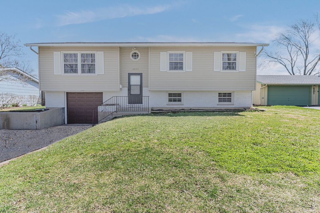 6925 Edgebrook Lane, Hanover Park, IL 60133