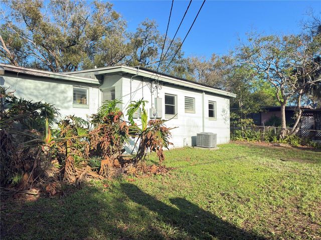 120 CLUB ROAD, Sanford, FL 32771