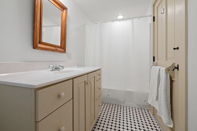 962 Raymond Road, Danby, VT 05739