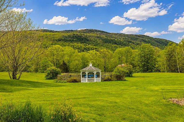 962 Raymond Road, Danby, VT 05739