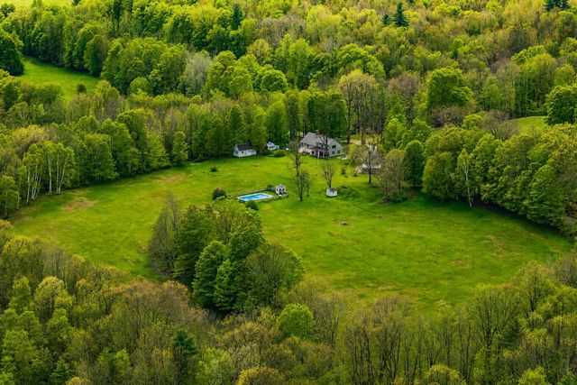962 Raymond Road, Danby, VT 05739
