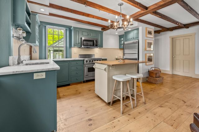 962 Raymond Road, Danby, VT 05739