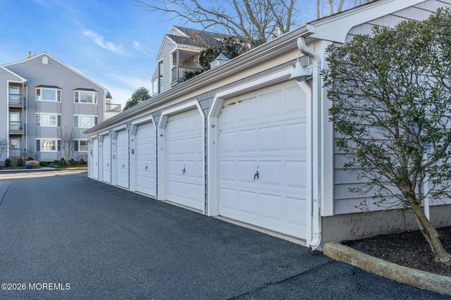 97 Bay Point Harbour, Point Pleasant, NJ 08742