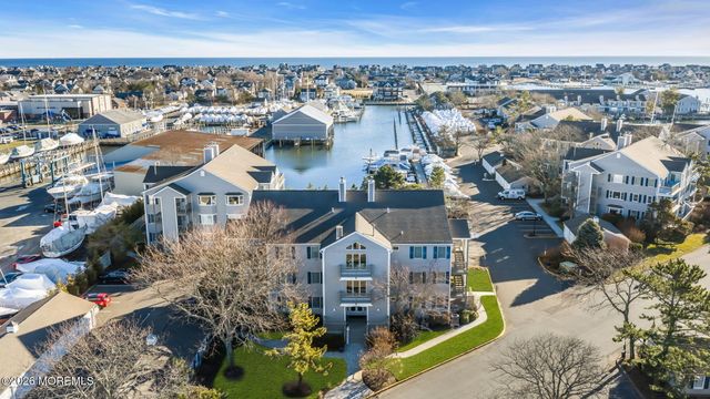 97 Bay Point Harbour, Point Pleasant, NJ 08742