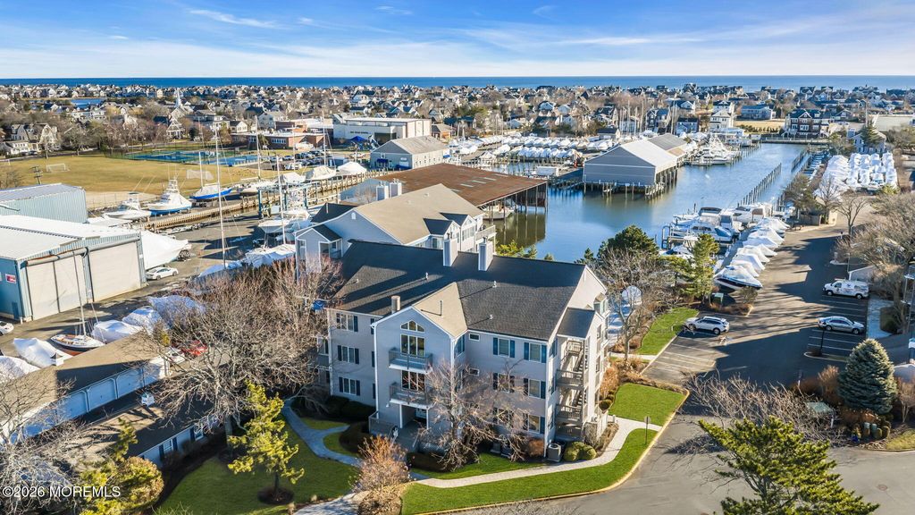 97 Bay Point Harbour, Point Pleasant, NJ 08742