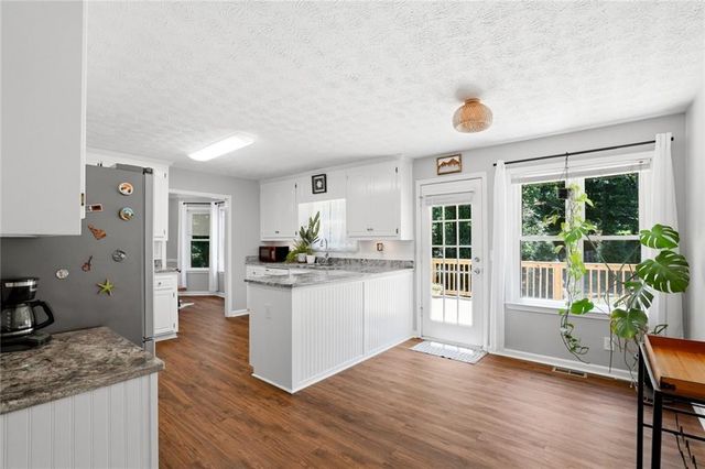 102 Hearthstone Drive, Woodstock, GA 30189