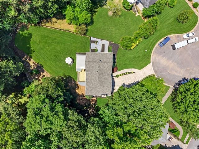 102 Hearthstone Drive, Woodstock, GA 30189