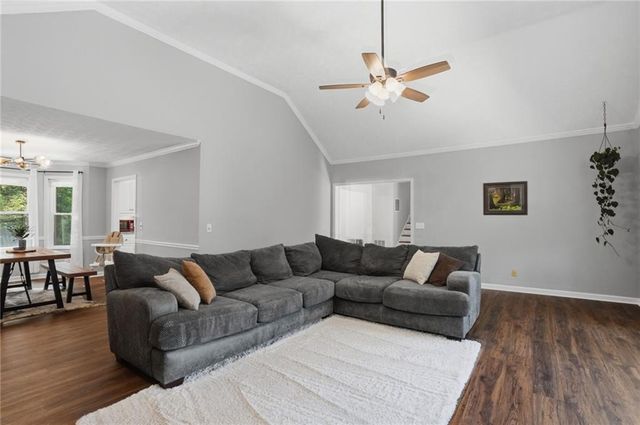 102 Hearthstone Drive, Woodstock, GA 30189