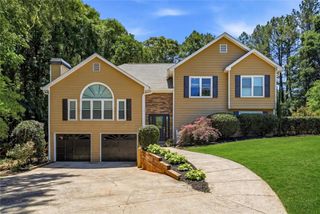 102 Hearthstone Drive, Woodstock, GA 30189