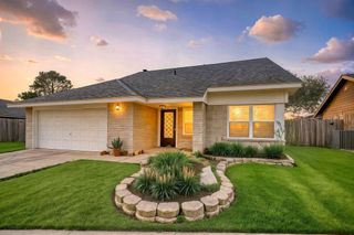 9122 Cypress Square Drive, Spring, TX 77379