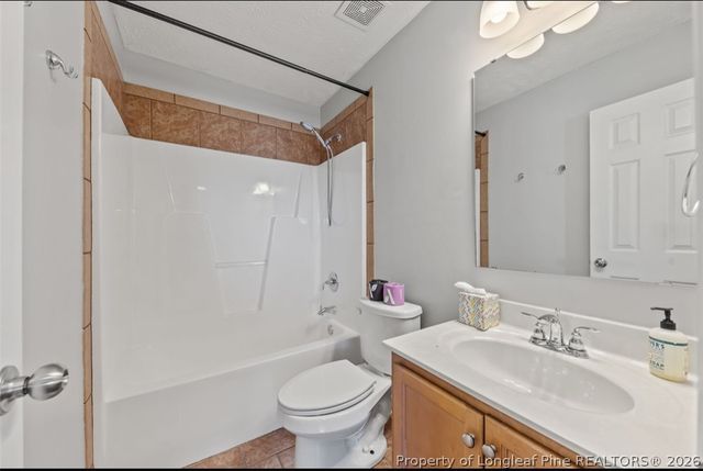 131 Newton Court, Raeford, NC 28376