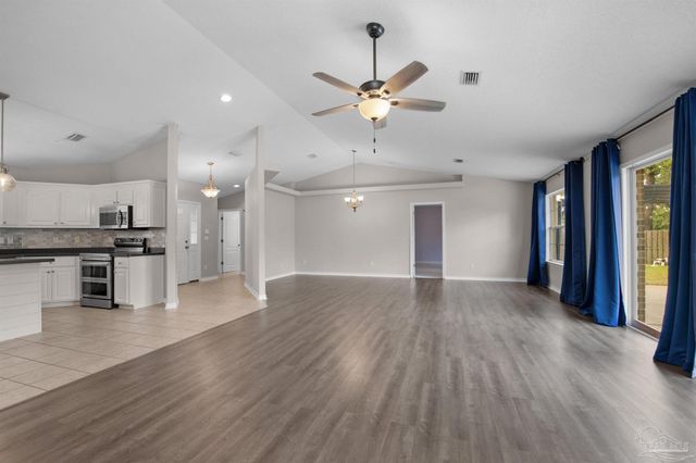 2081 Seagrape Dr, Navarre, FL 32566