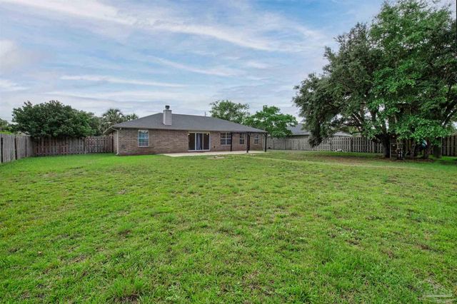 2081 Seagrape Dr, Navarre, FL 32566