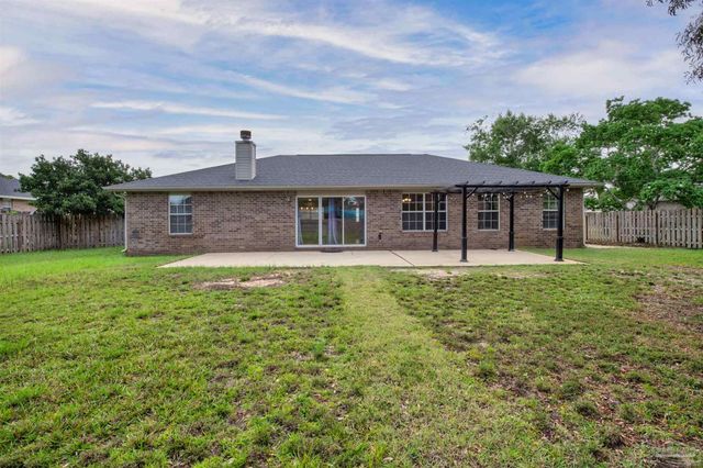 2081 Seagrape Dr, Navarre, FL 32566