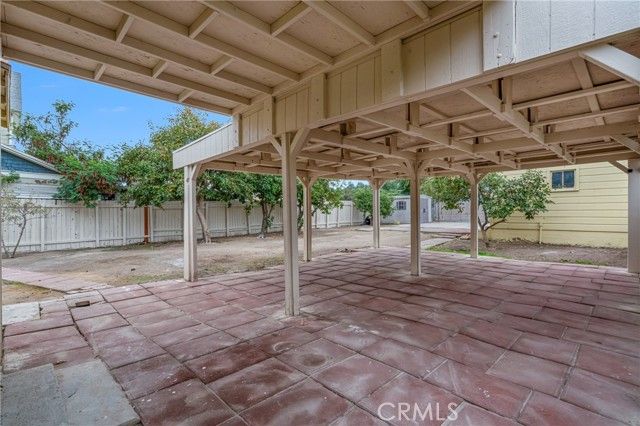 520 E 8th Street, Corona, CA 92879