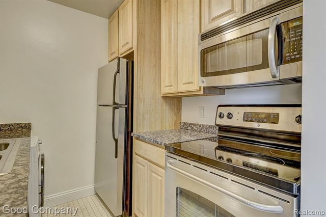 15 E Kirby Street 601, Detroit, MI 48202