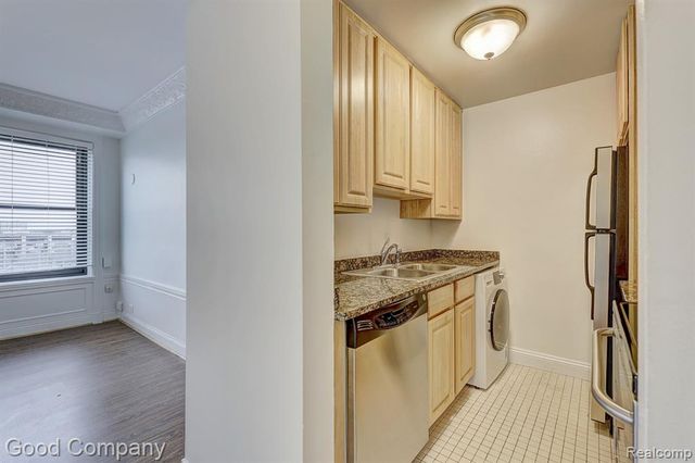 15 E Kirby Street 601, Detroit, MI 48202