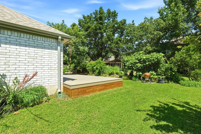 213 Rio Vista DR, Georgetown, TX 78626