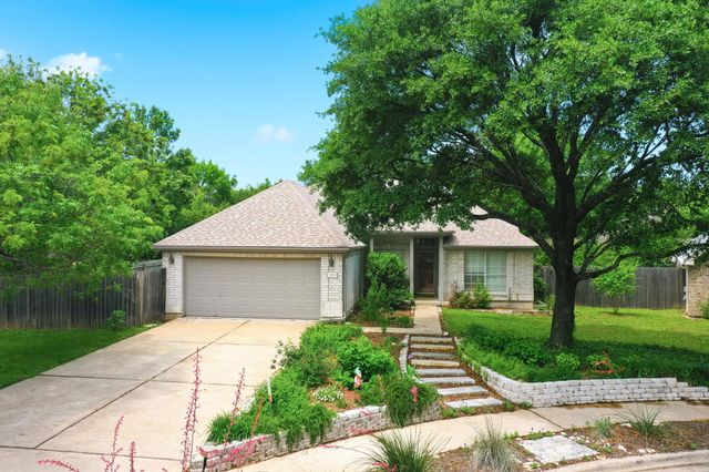 213 Rio Vista DR, Georgetown, TX 78626