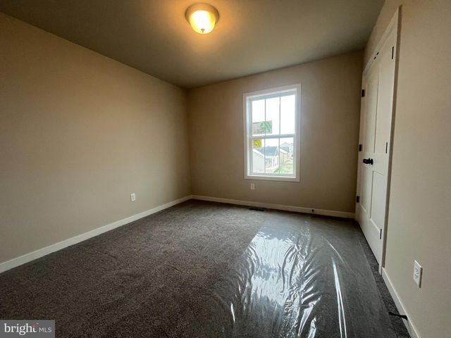 12372 BENNING AVE, Waynesboro, PA 17268