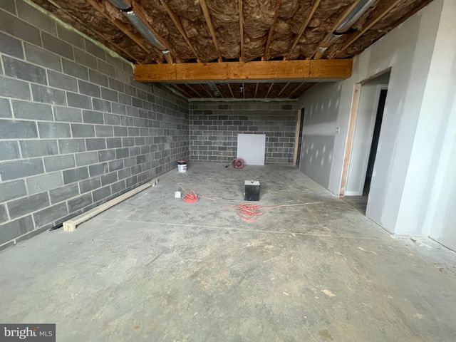 12372 BENNING AVE, Waynesboro, PA 17268