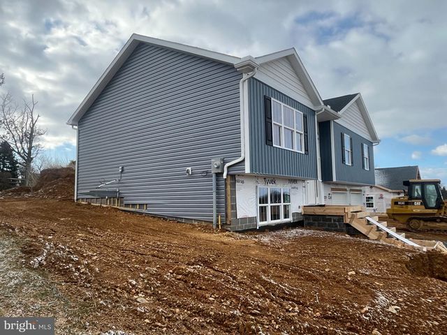 12372 BENNING AVE, Waynesboro, PA 17268