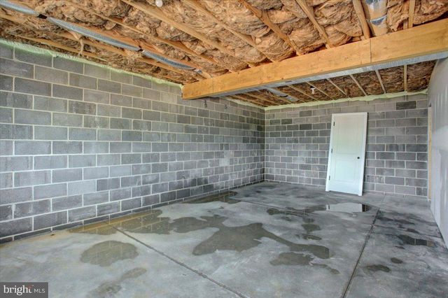 12372 BENNING AVE, Waynesboro, PA 17268