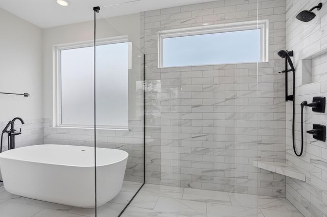 7401 BRACKENHILL DR, Columbia, MO 65203