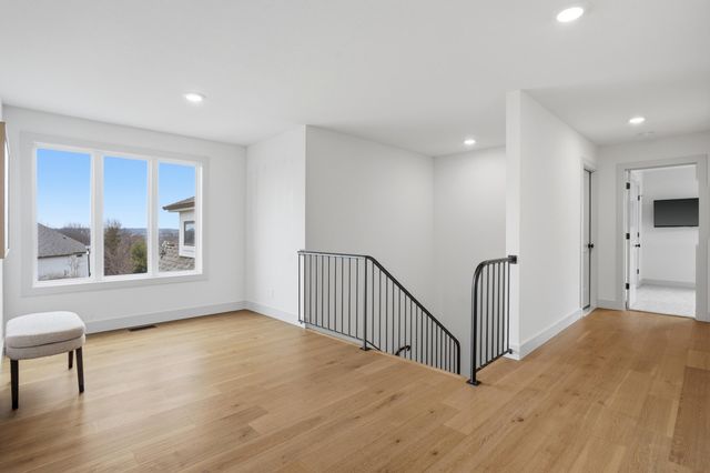 7401 BRACKENHILL DR, Columbia, MO 65203