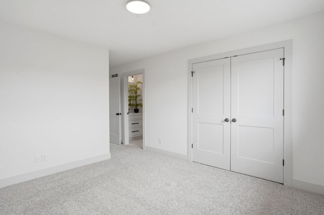 7401 BRACKENHILL DR, Columbia, MO 65203