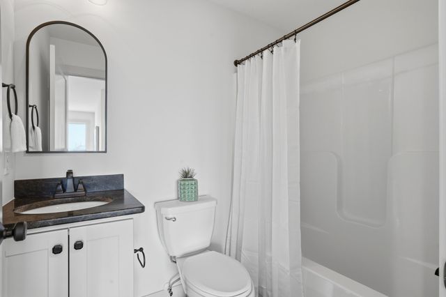 7401 BRACKENHILL DR, Columbia, MO 65203