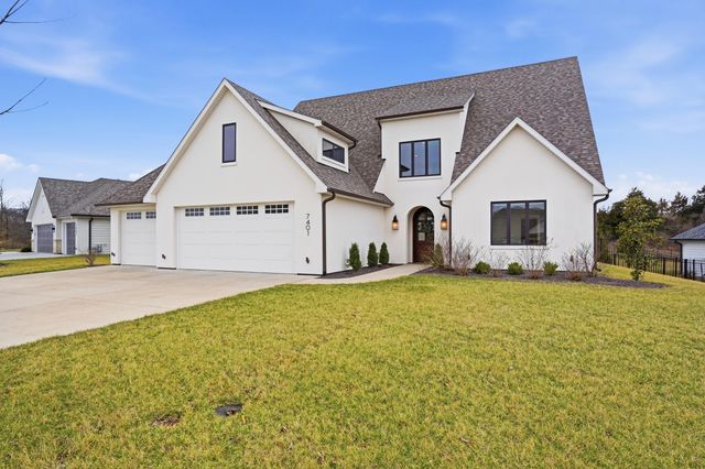 7401 BRACKENHILL DR, Columbia, MO 65203