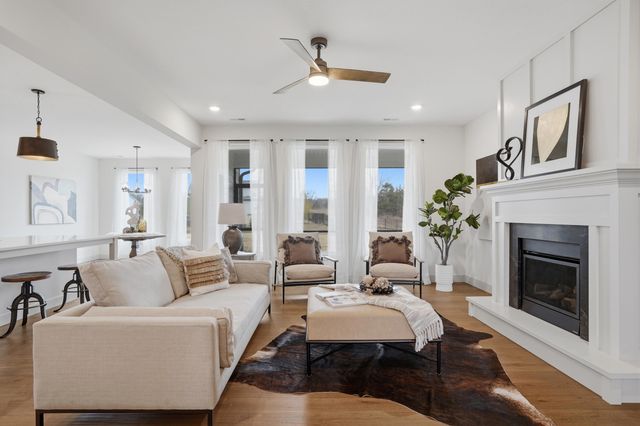 7401 BRACKENHILL DR, Columbia, MO 65203