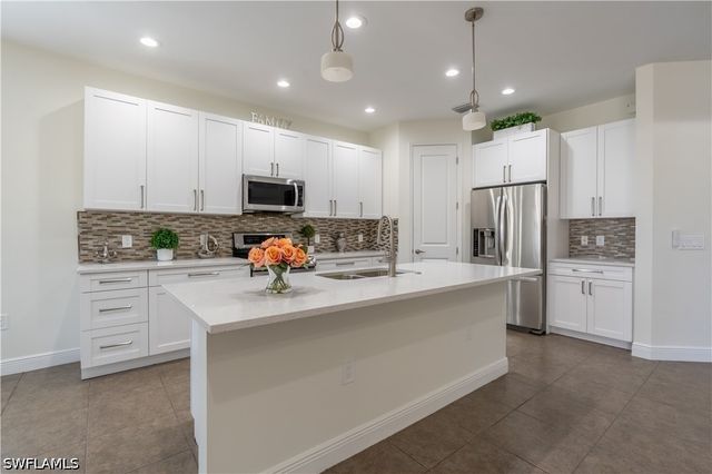3549 Canopy CIR, Naples, FL 34120