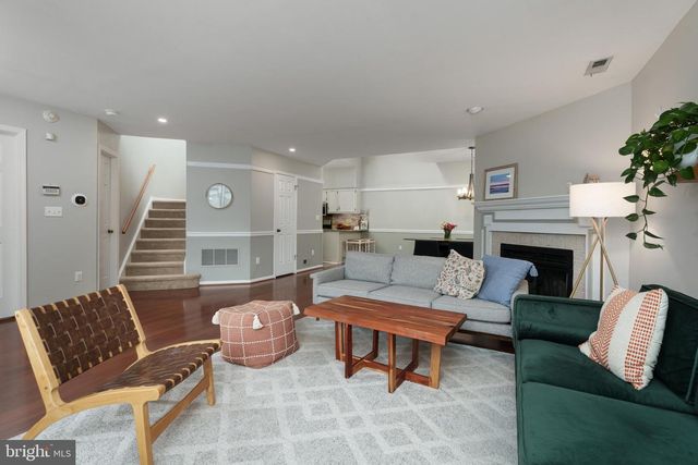 9 WOODMONT DRIVE, Lawrence Township, NJ 08648