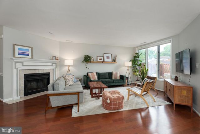 9 WOODMONT DRIVE, Lawrence Township, NJ 08648