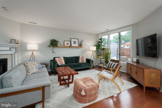 9 WOODMONT DRIVE, Lawrence Township, NJ 08648