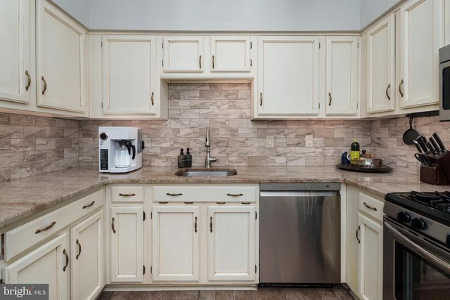 9 WOODMONT DRIVE, Lawrence Township, NJ 08648