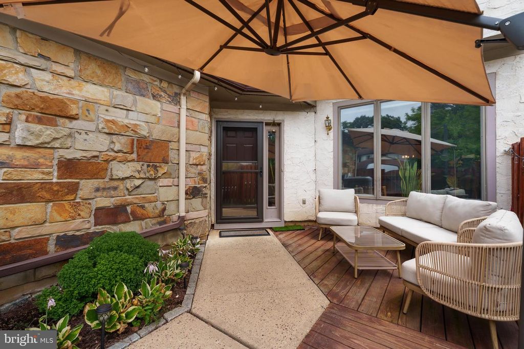 9 WOODMONT DRIVE, Lawrence Township, NJ 08648