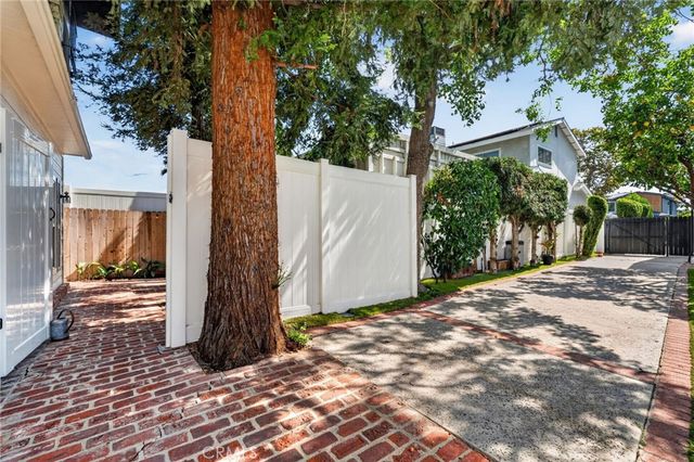 4151 Farmdale Ave, Studio City, CA 91604