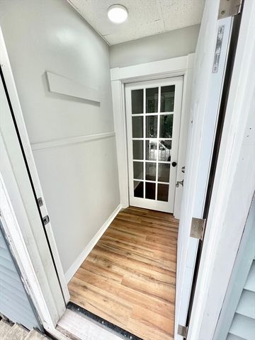 94 Main St 1L, North Andover, MA 01845