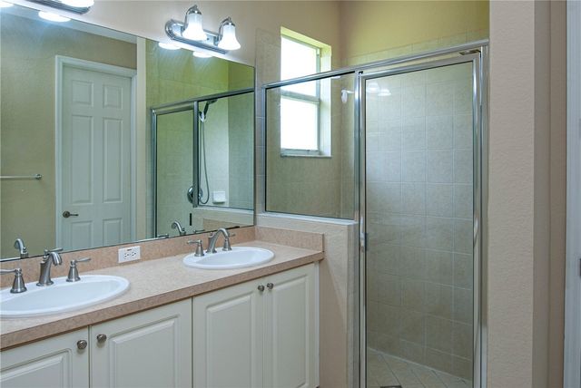 9851 E Verona Circle, Vero Beach, FL 32966