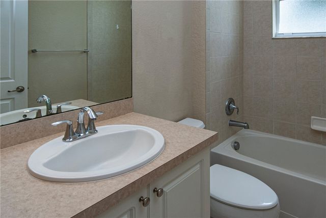 9851 E Verona Circle, Vero Beach, FL 32966