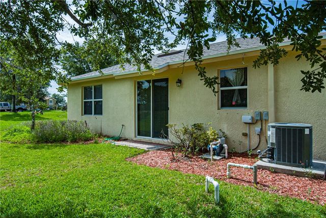 9851 E Verona Circle, Vero Beach, FL 32966