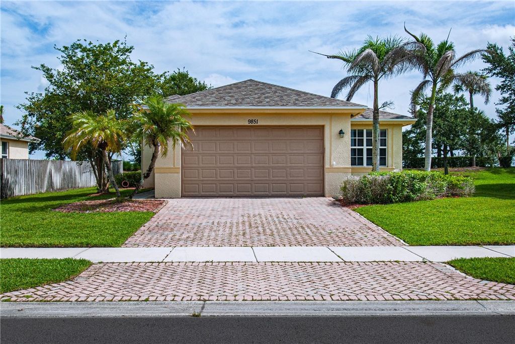 9851 E Verona Circle, Vero Beach, FL 32966