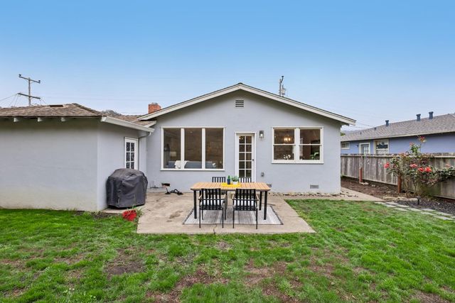 867 Serena Drive, Pacifica, CA 94044